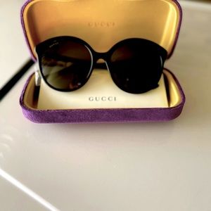 Gucci sunglasses. NWOT